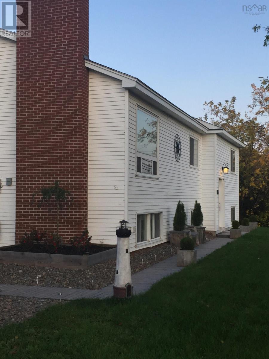 For sale 180 Hawthorne Street, Antigonsih Town, Antigonish, Nova
