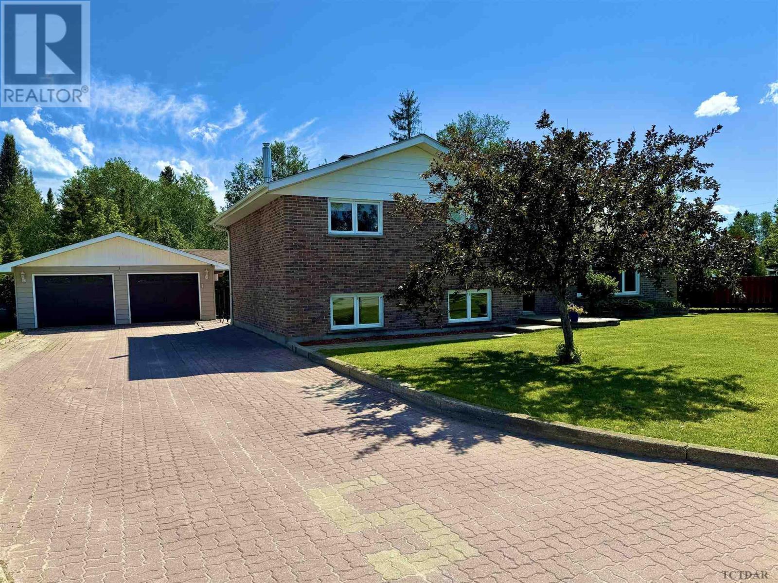 For sale 5 Kent PL, Kapuskasing, Ontario P5N2Y9 TM240868 REALTOR.ca