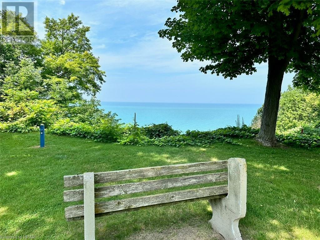 For sale 8 ALGONQUIN Lane, AshfieldColborneWawanosh, Ontario N7A3Y2