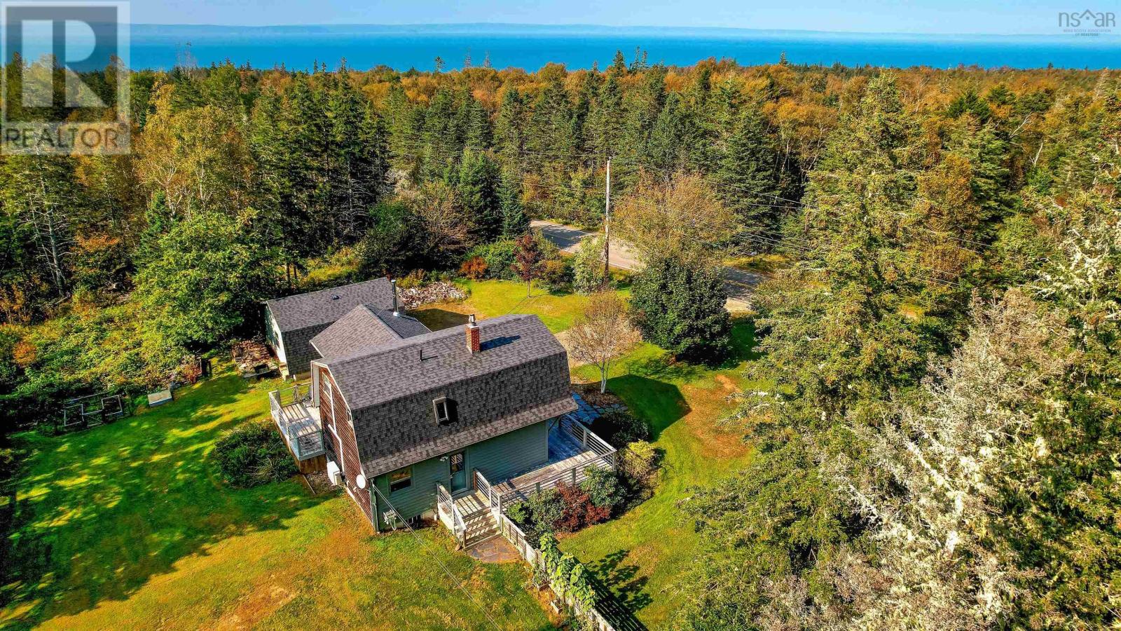 3945 Highway 359, Halls Harbour, Nova Scotia B0P1J0 REALTOR.ca