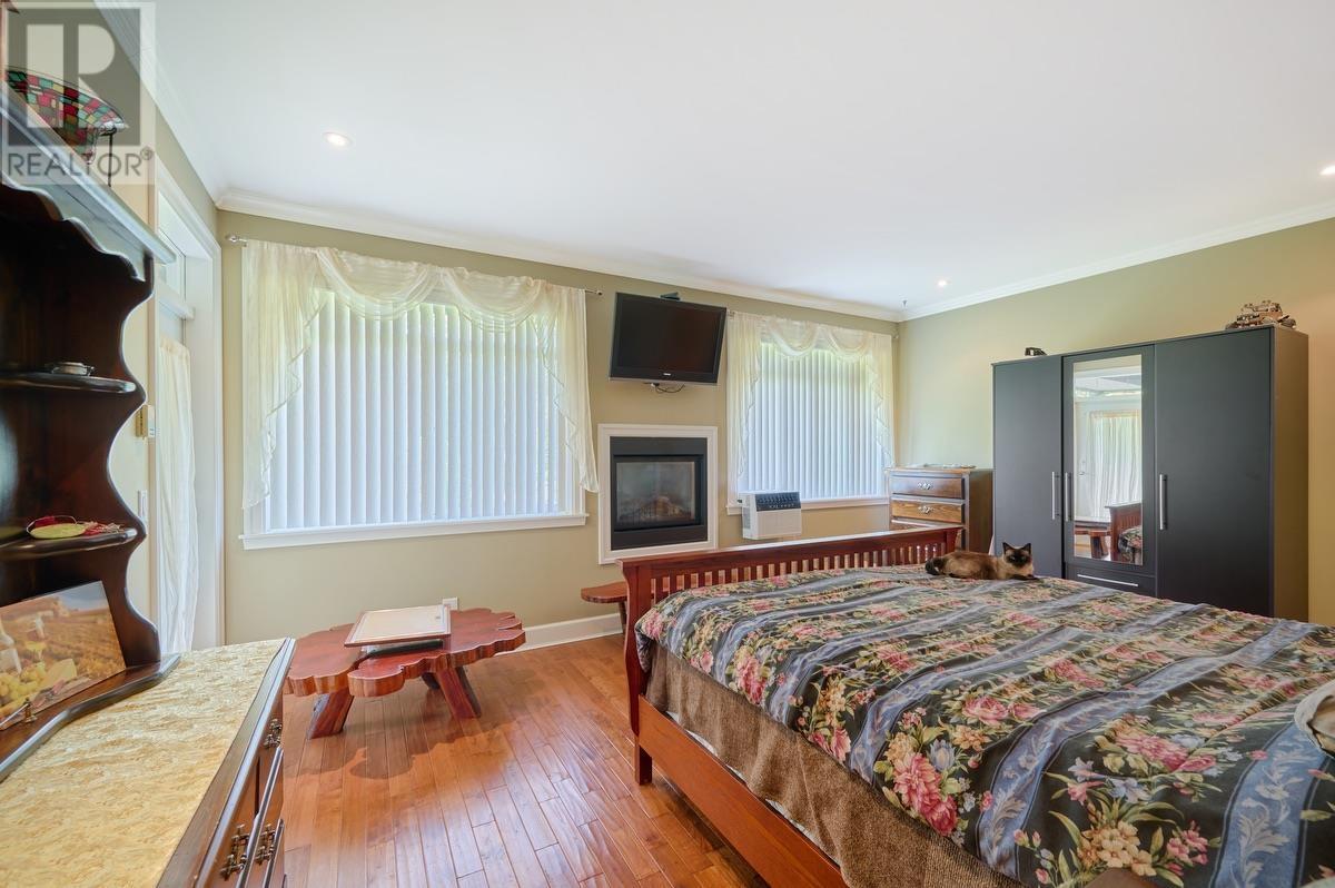 For sale 23447 DOGWOOD AVENUE, Maple Ridge, British Columbia V2X4S4