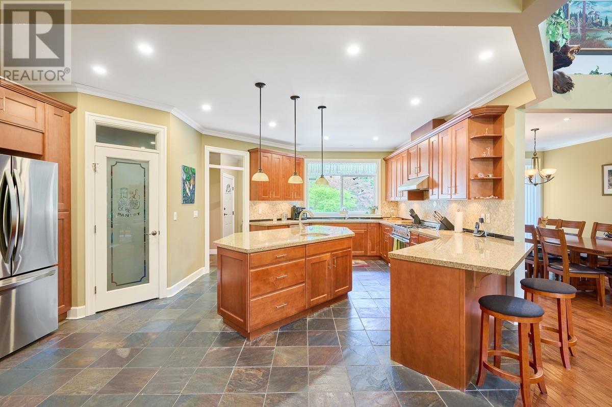 For sale 23447 DOGWOOD AVENUE, Maple Ridge, British Columbia V2X4S4