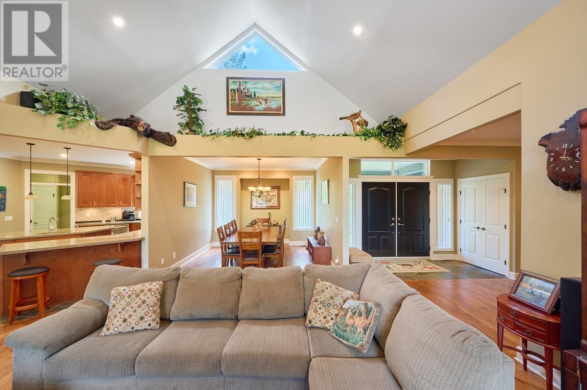 For sale 23447 DOGWOOD AVENUE, Maple Ridge, British Columbia V2X4S4