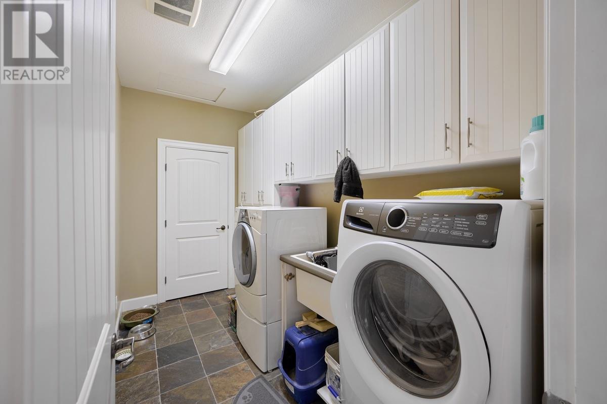 For sale 23447 DOGWOOD AVENUE, Maple Ridge, British Columbia V2X4S4