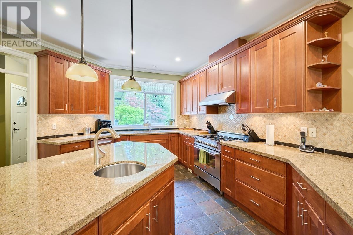 For sale 23447 DOGWOOD AVENUE, Maple Ridge, British Columbia V2X4S4