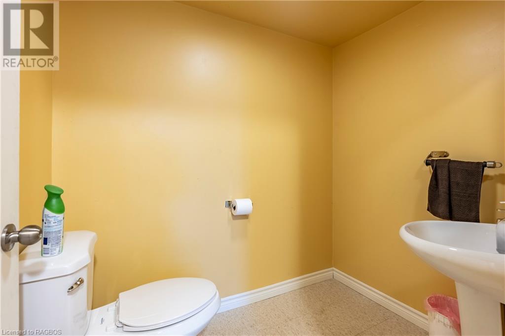 For sale 100 FREDERICK Street W, Arthur, Ontario N0G1A0 40582253