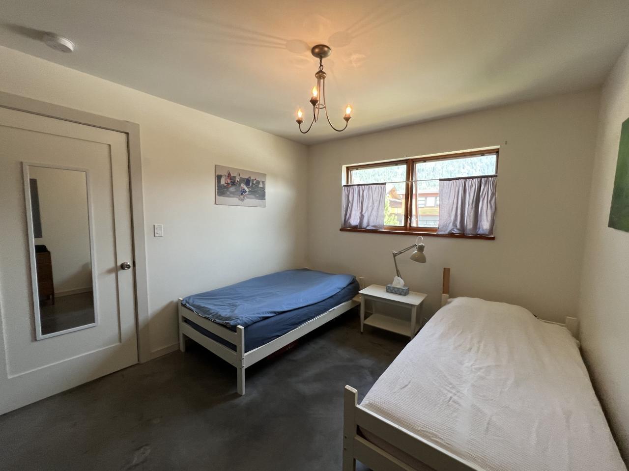 For sale 824 SPROAT DRIVE, Nelson, British Columbia V1L7B7 2476184