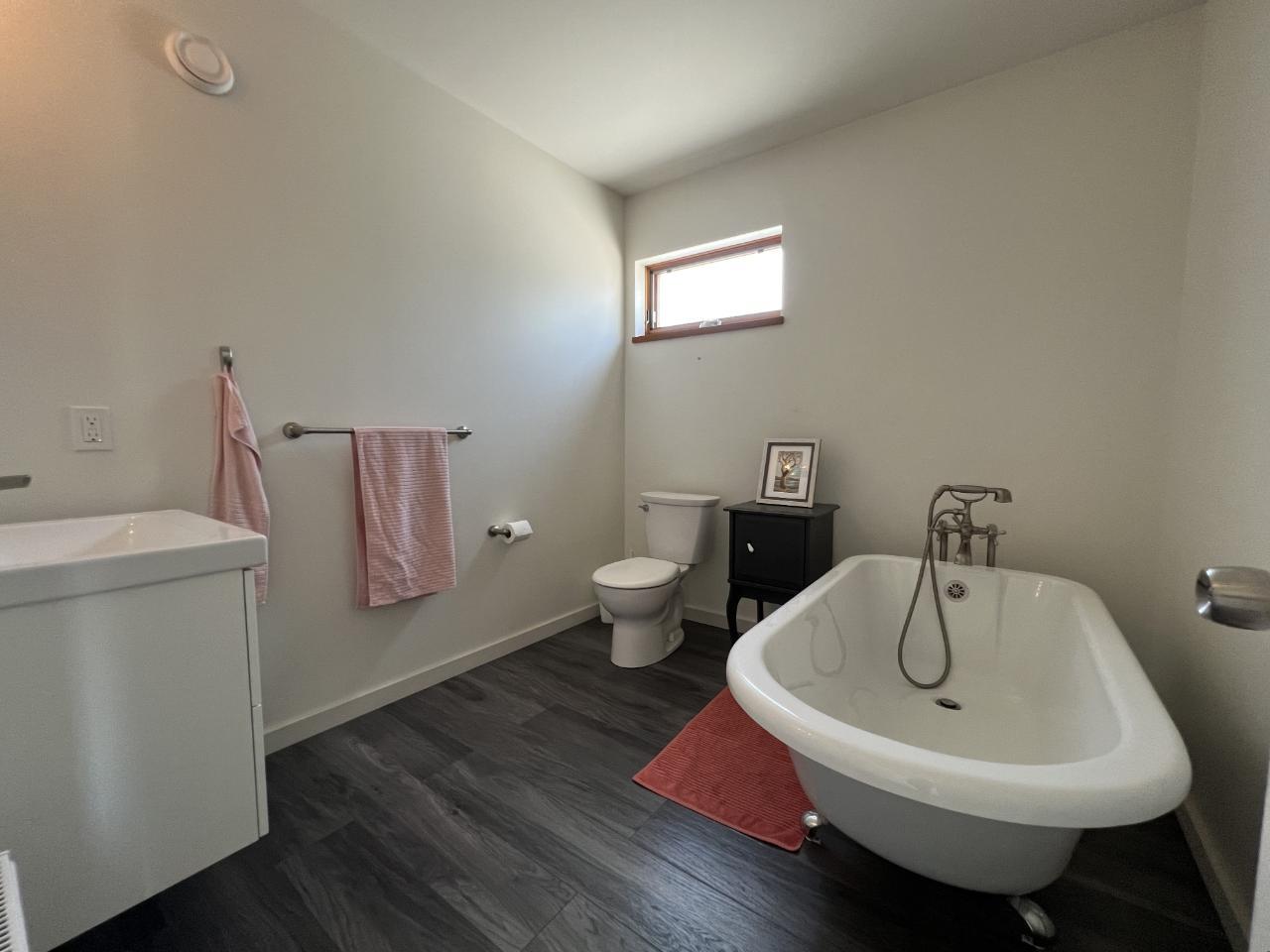 For sale 824 SPROAT DRIVE, Nelson, British Columbia V1L7B7 2476184