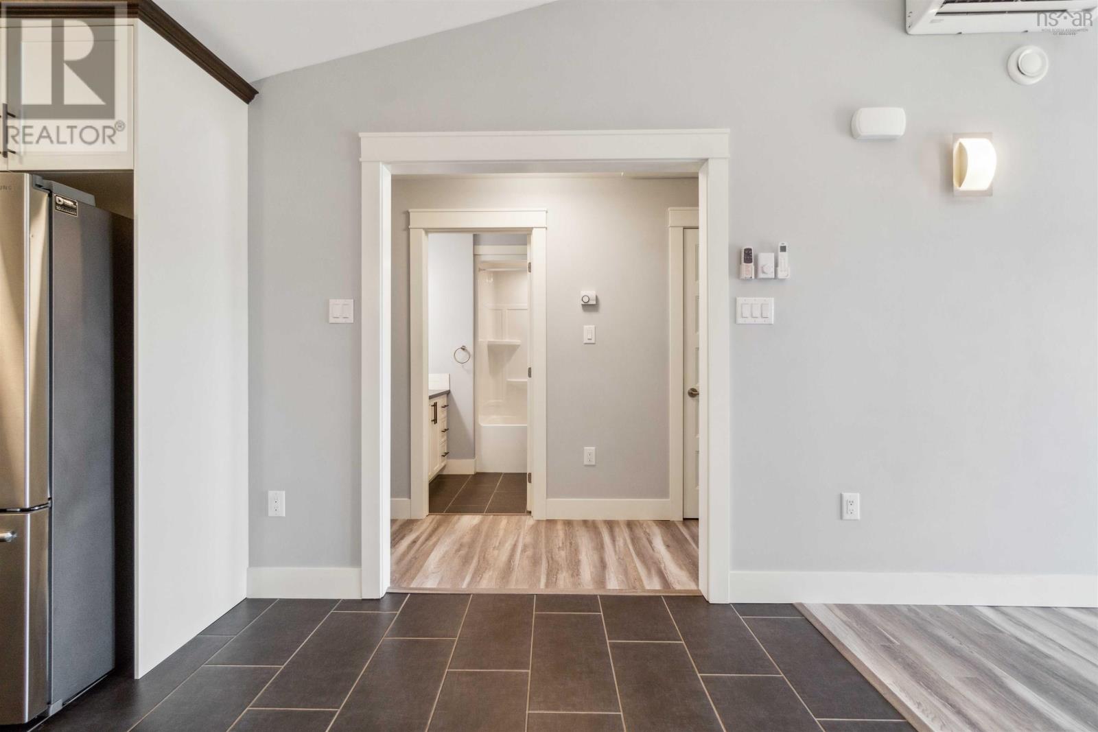 24/26/28 Bissett Road, Cole Harbour, Nova Scotia B2V2T1 REALTOR.ca