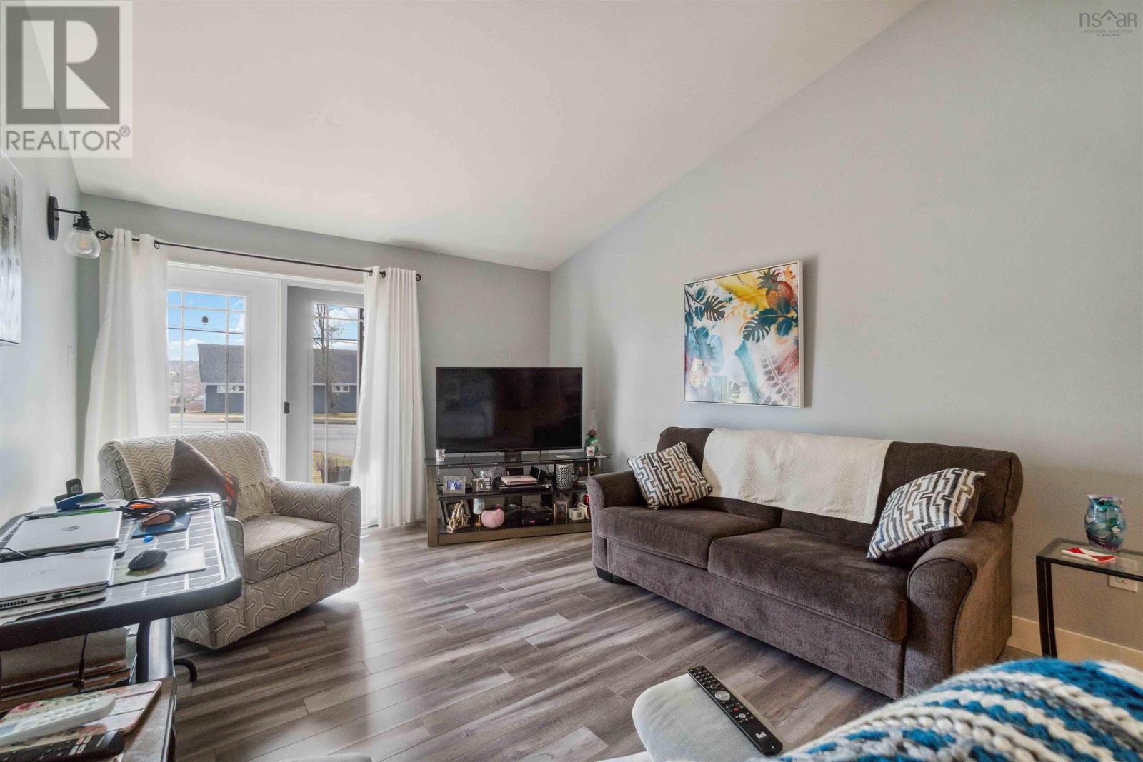 24/26/28 Bissett Road, Cole Harbour, Nova Scotia B2V2T1 REALTOR.ca