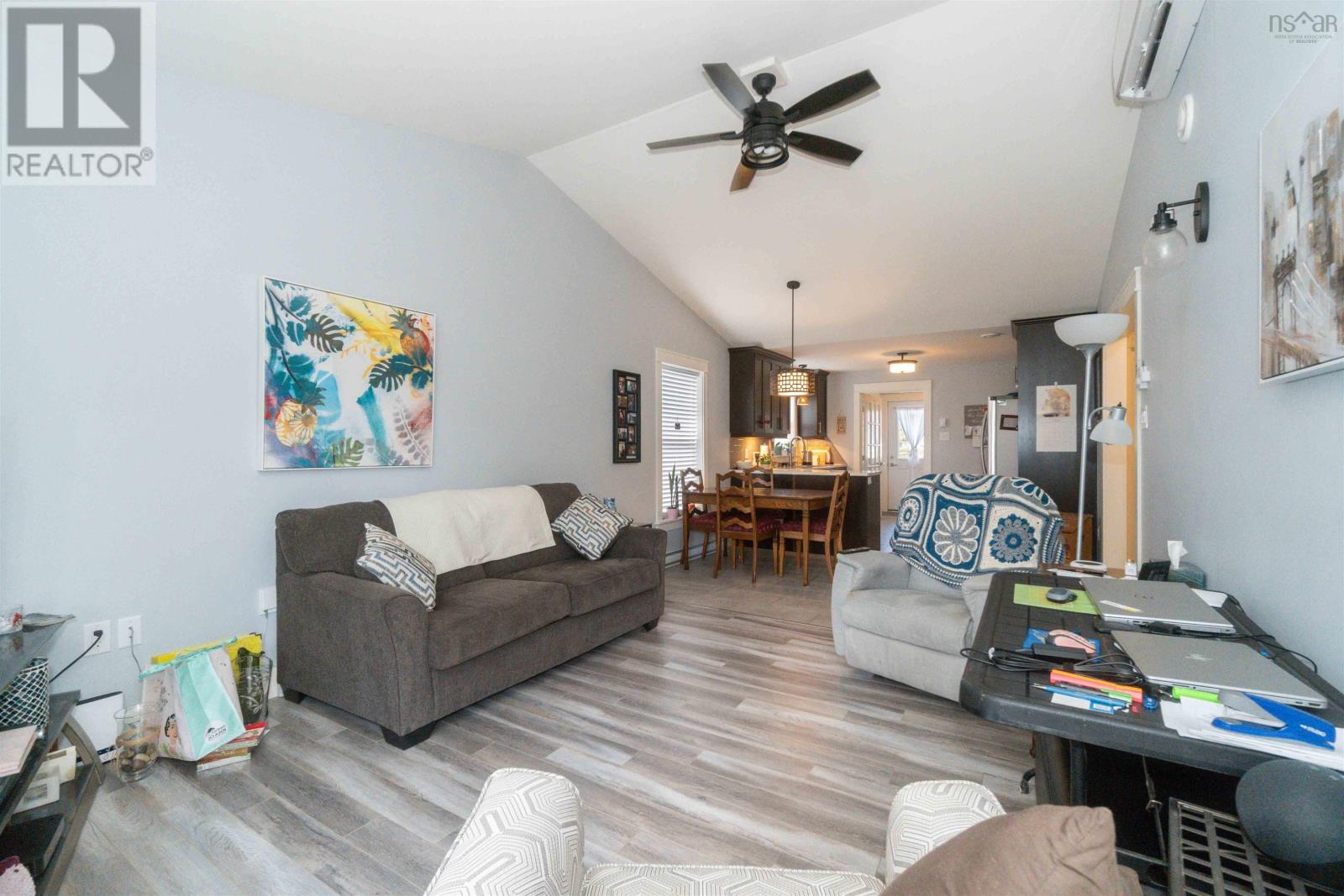 24/26/28 Bissett Road, Cole Harbour, Nova Scotia B2V2T1 REALTOR.ca