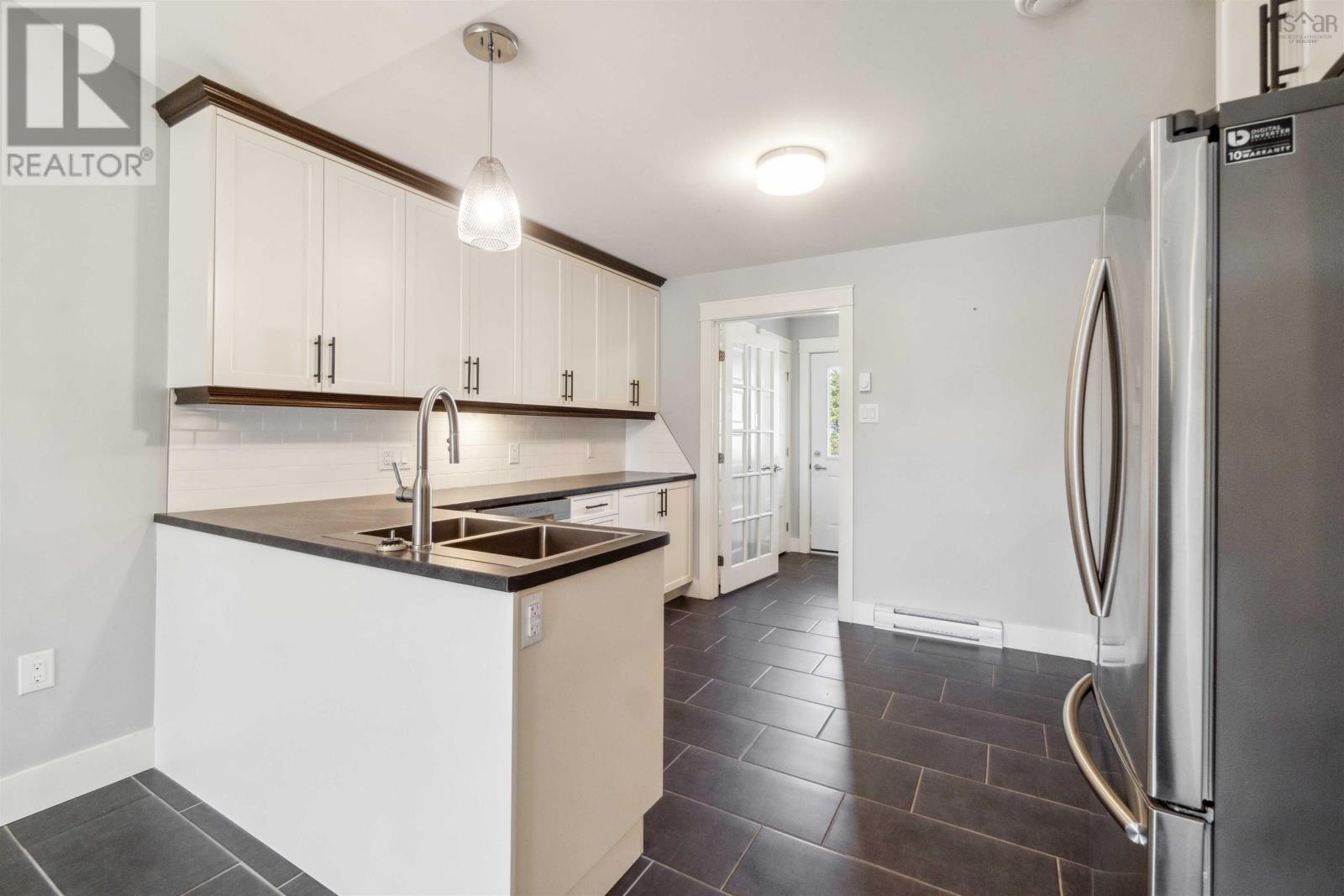 24/26/28 Bissett Road, Cole Harbour, Nova Scotia B2V2T1 REALTOR.ca