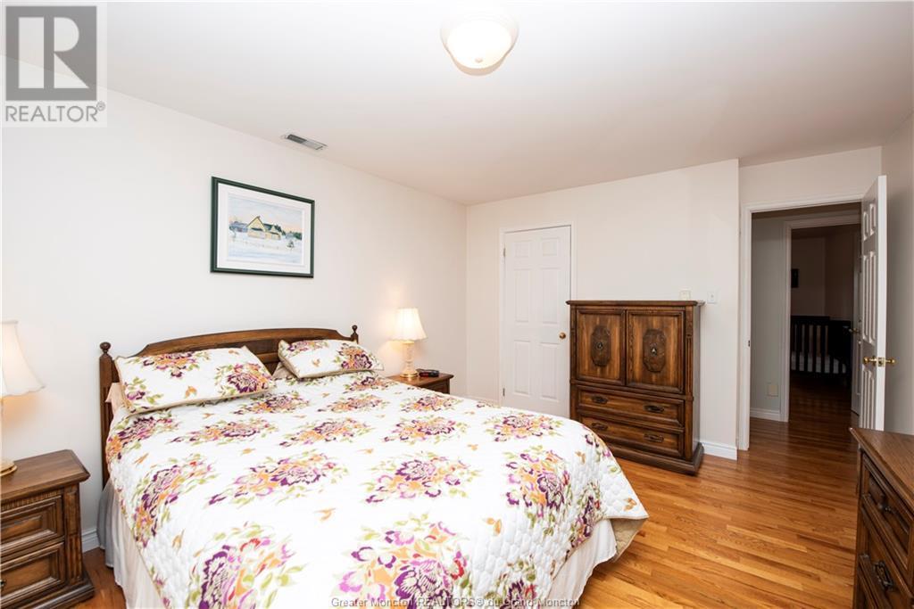 For sale 20 Spruce Grove BLVD, Moncton, New Brunswick E1A6Y8 M158827