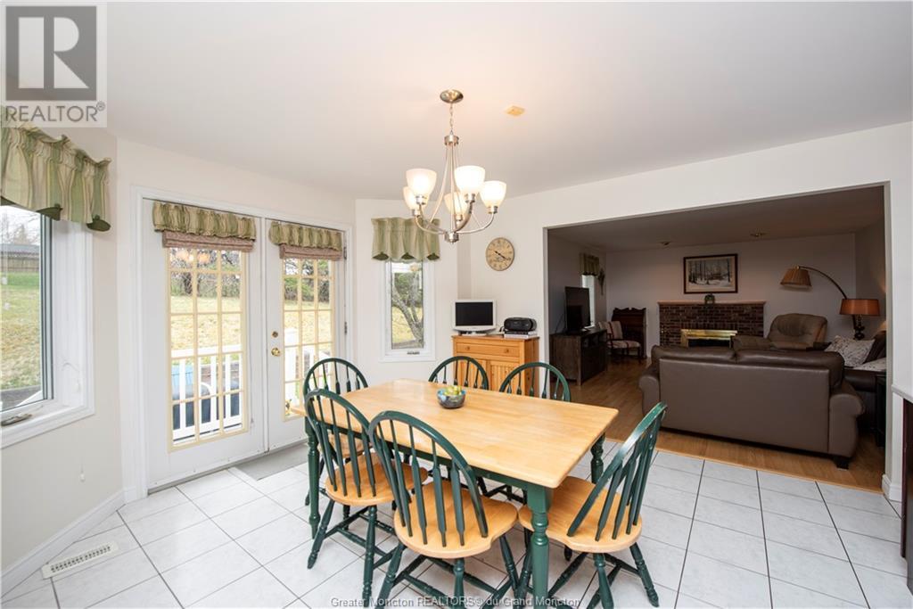 For sale 20 Spruce Grove BLVD, Moncton, New Brunswick E1A6Y8 M158827