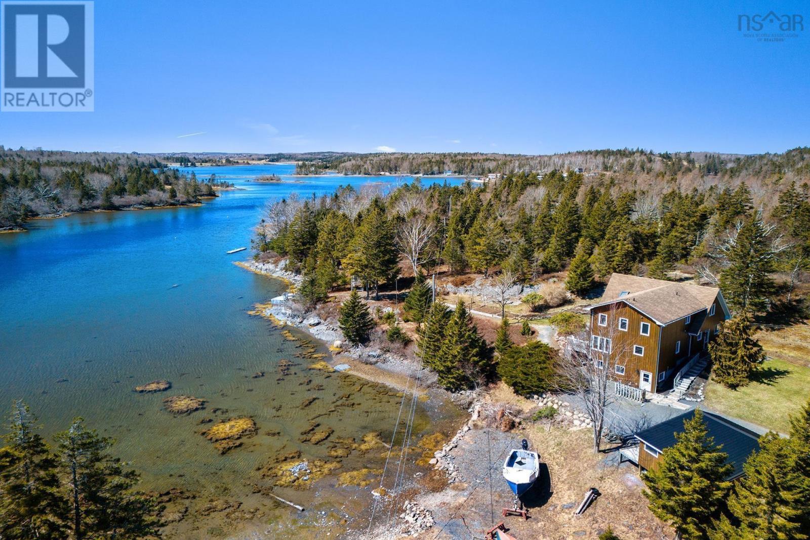 For sale 40 whynacht cove Road, Heckmans Island, Nova Scotia B0J2C0