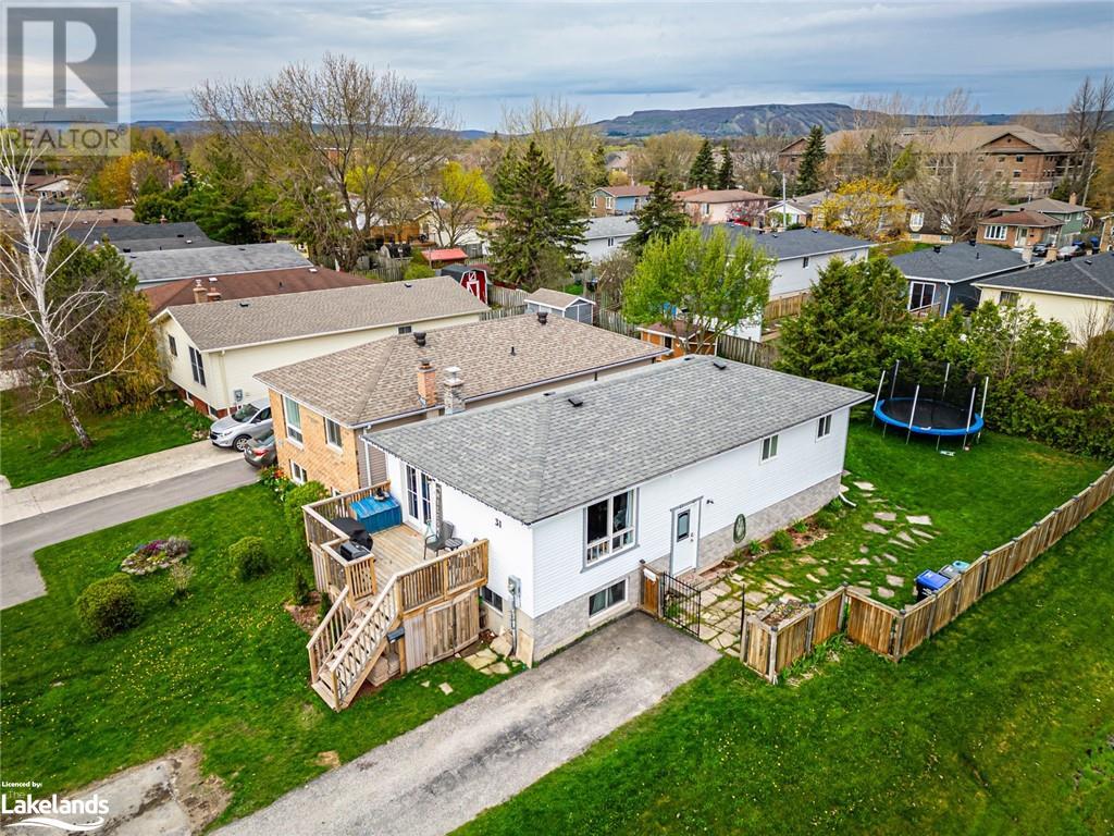 For sale 31 COURTICE Crescent, Collingwood, Ontario L9Y4N7 40584552