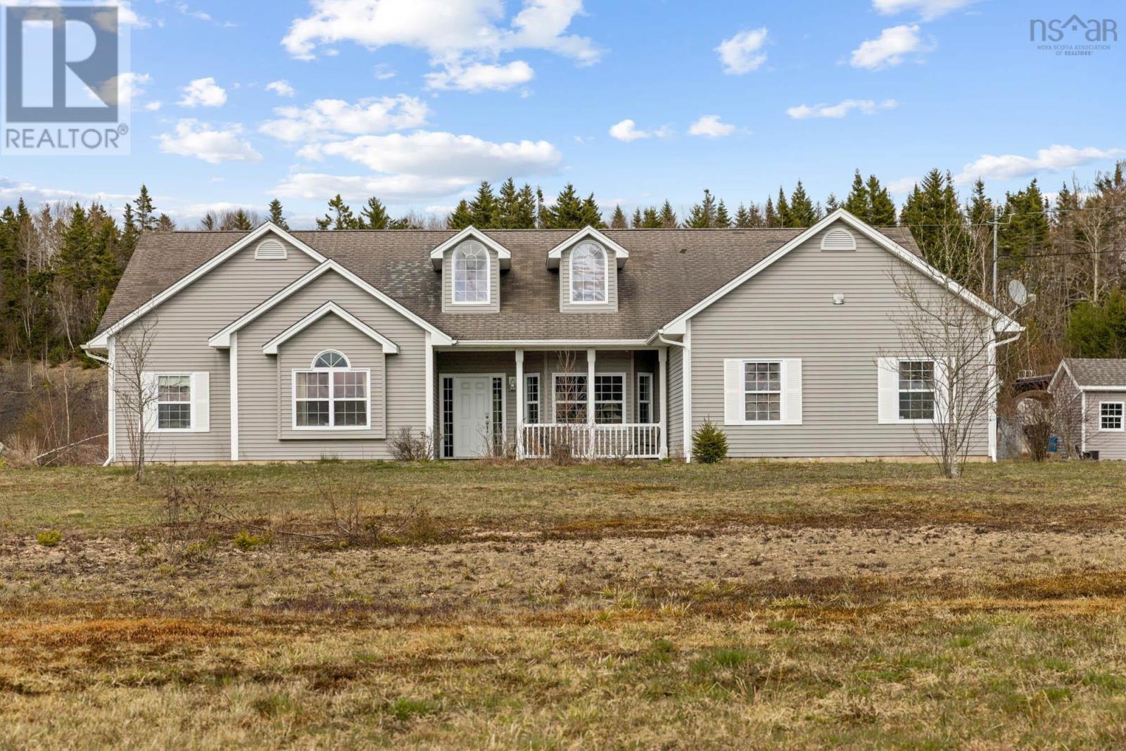 For sale 315 Highway 1, Mount Uniacke, Nova Scotia B0N1Z0 202409492