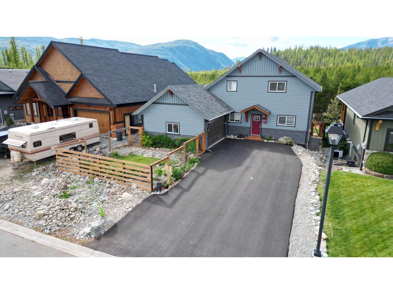 For sale 527 FOREST CROWNE DRIVE, Kimberley, British Columbia V1A3G4 2474756 REALTOR.ca