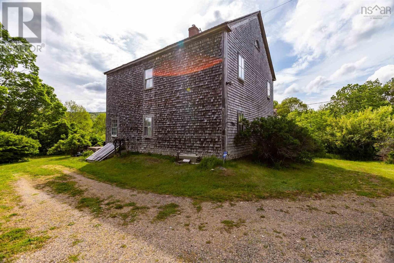 For sale 9427 Highway 8, Lequille, Nova Scotia B0S1A0 202409665 REALTOR.ca