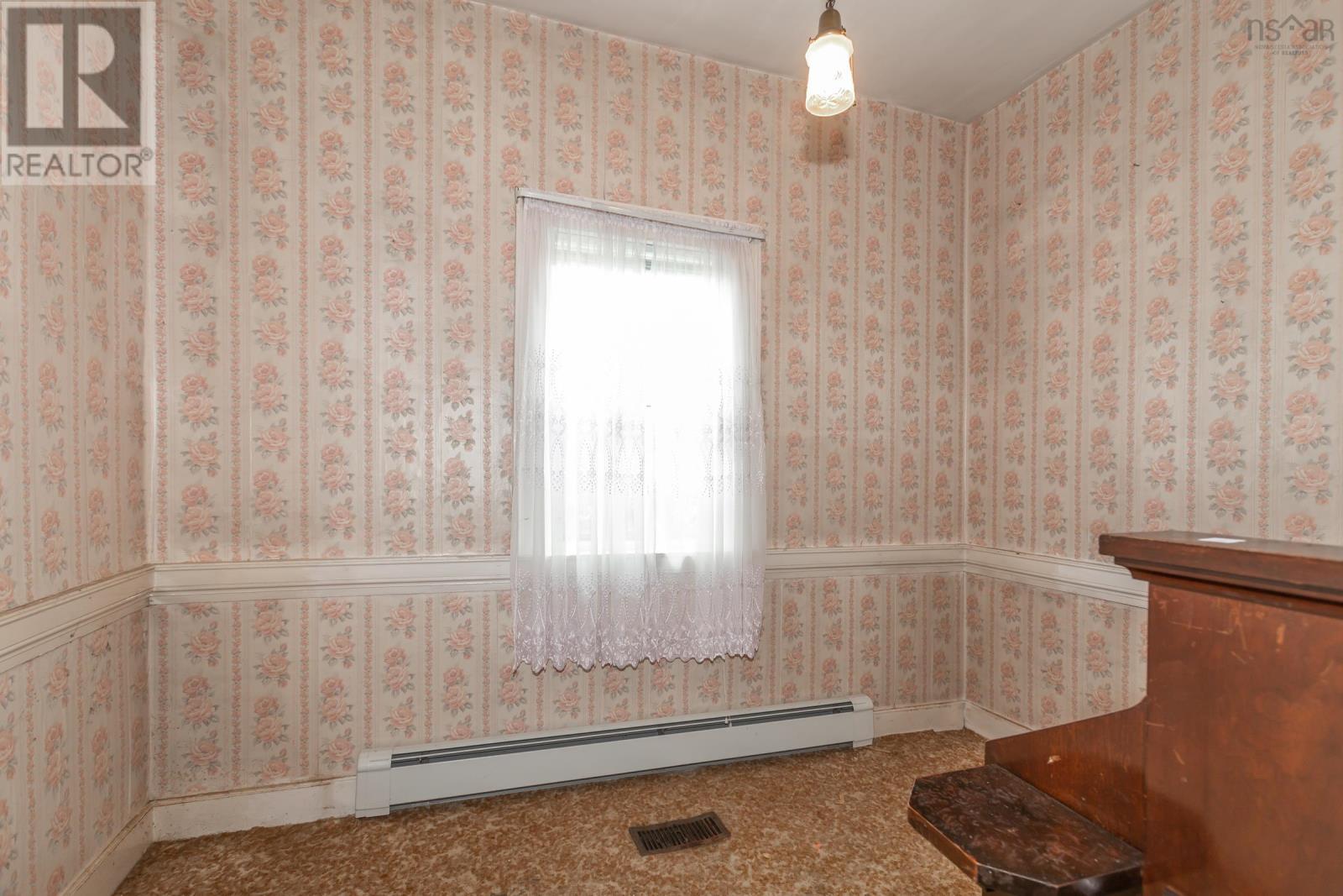 For sale 9427 Highway 8, Lequille, Nova Scotia B0S1A0 202409665 REALTOR.ca