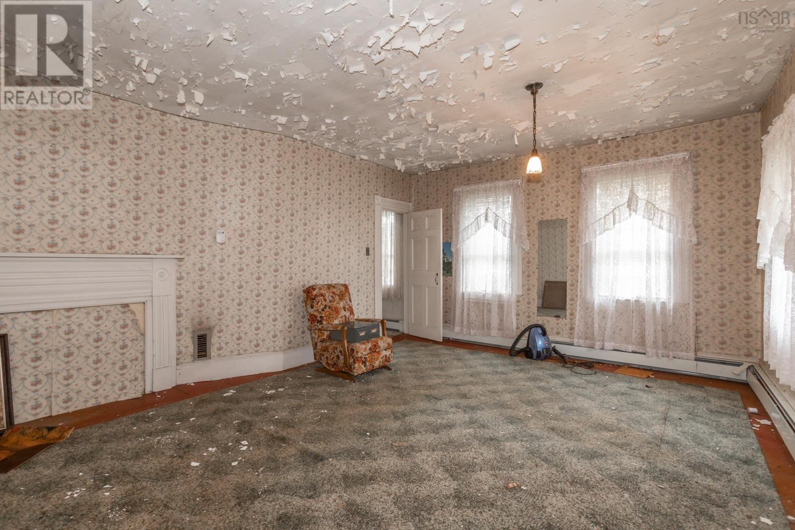 For sale 9427 Highway 8, Lequille, Nova Scotia B0S1A0 202409665