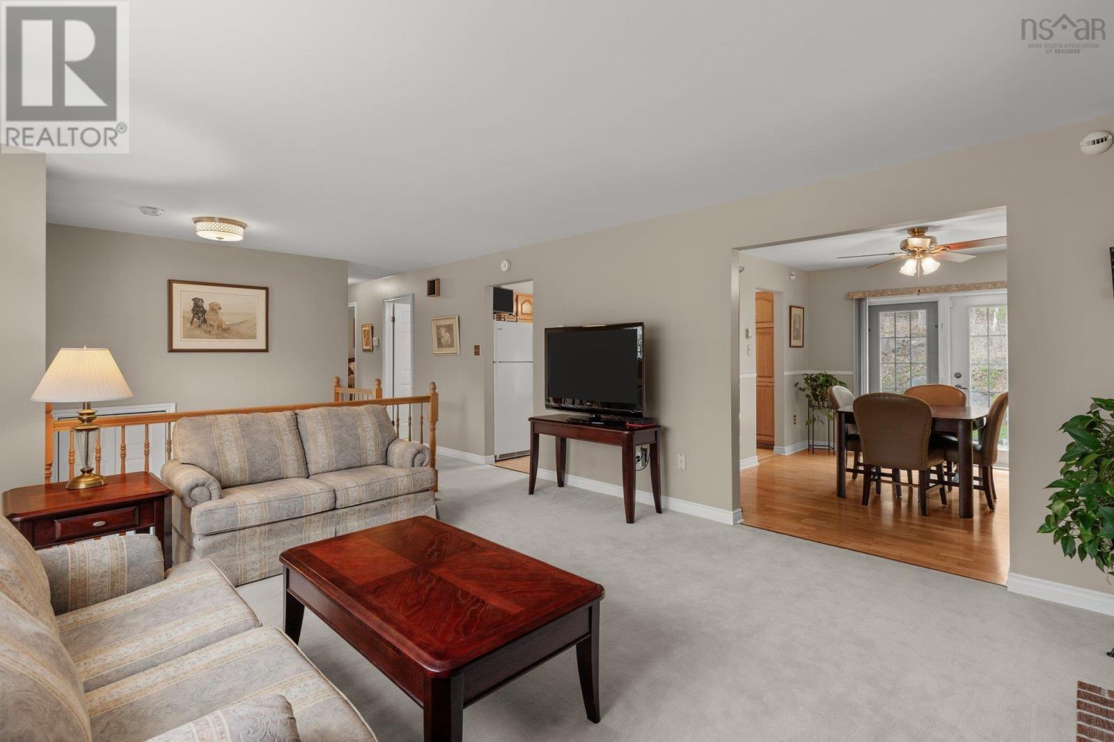 15 Regwood Drive, Windsor Junction, Nova Scotia B2T1K1 | REALTOR.ca