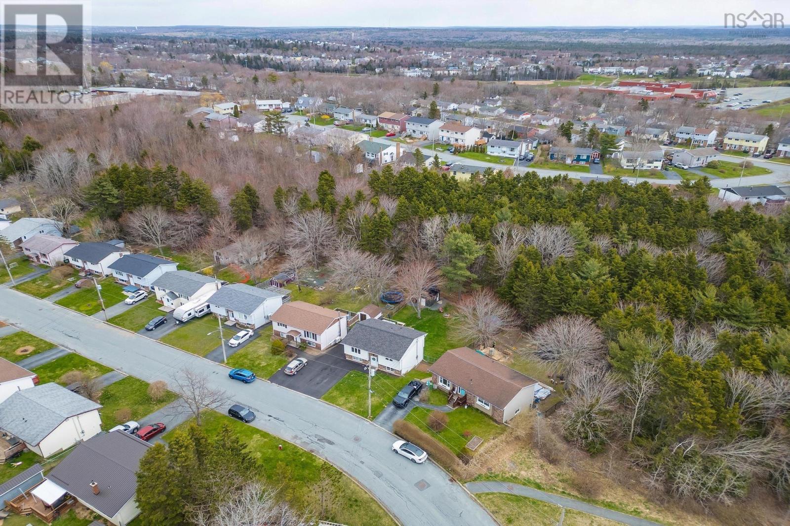 49 Roslyn Drive, Woodlawn, Nova Scotia B2W2M2 REALTOR.ca