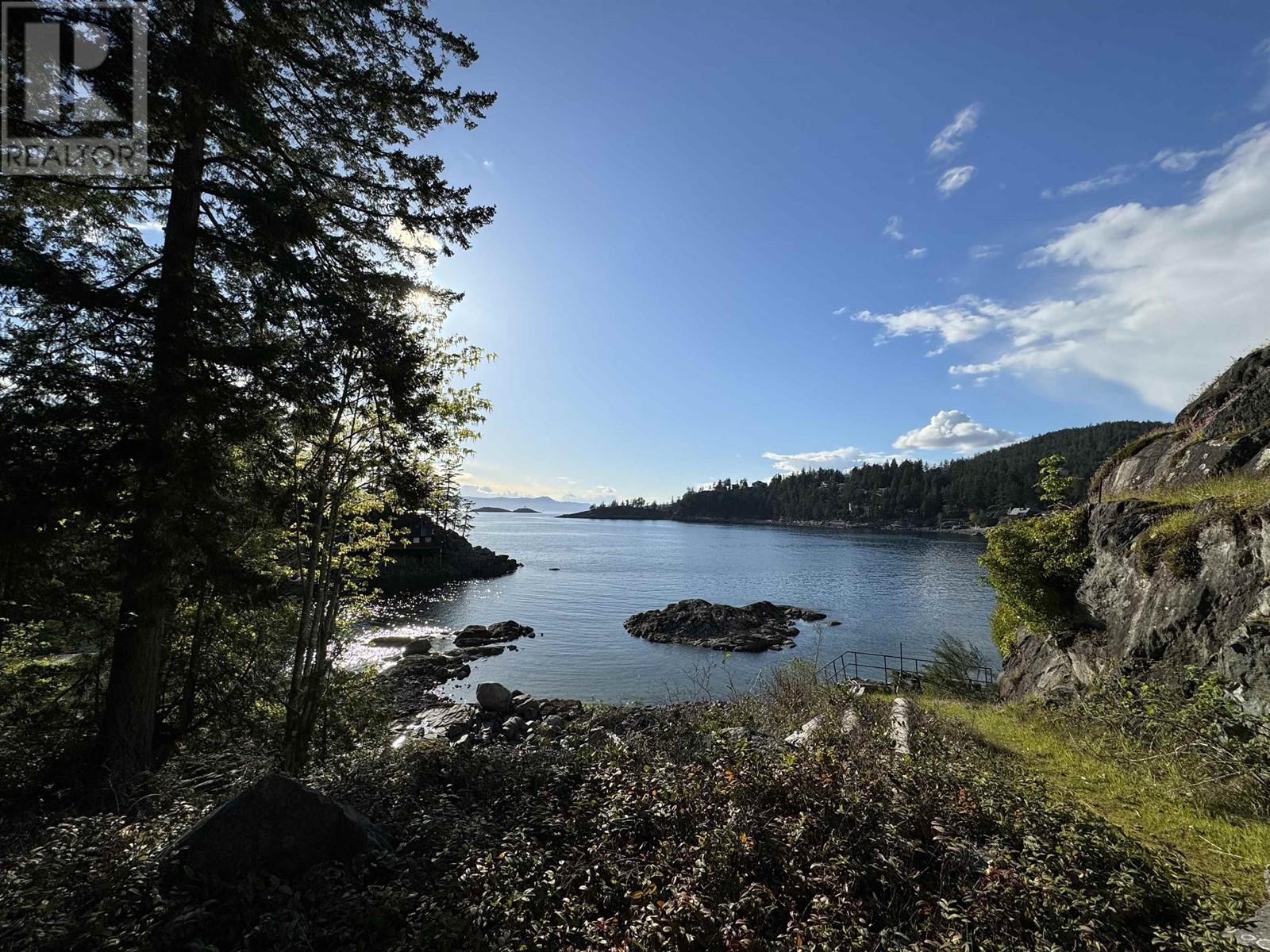 For sale 13282 KEELSON ROAD, Garden Bay, British Columbia V0N1S1