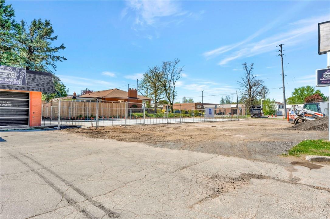 For sale 1117 COLBORNE Street E, Brantford, Ontario N3S3T5 H4193366