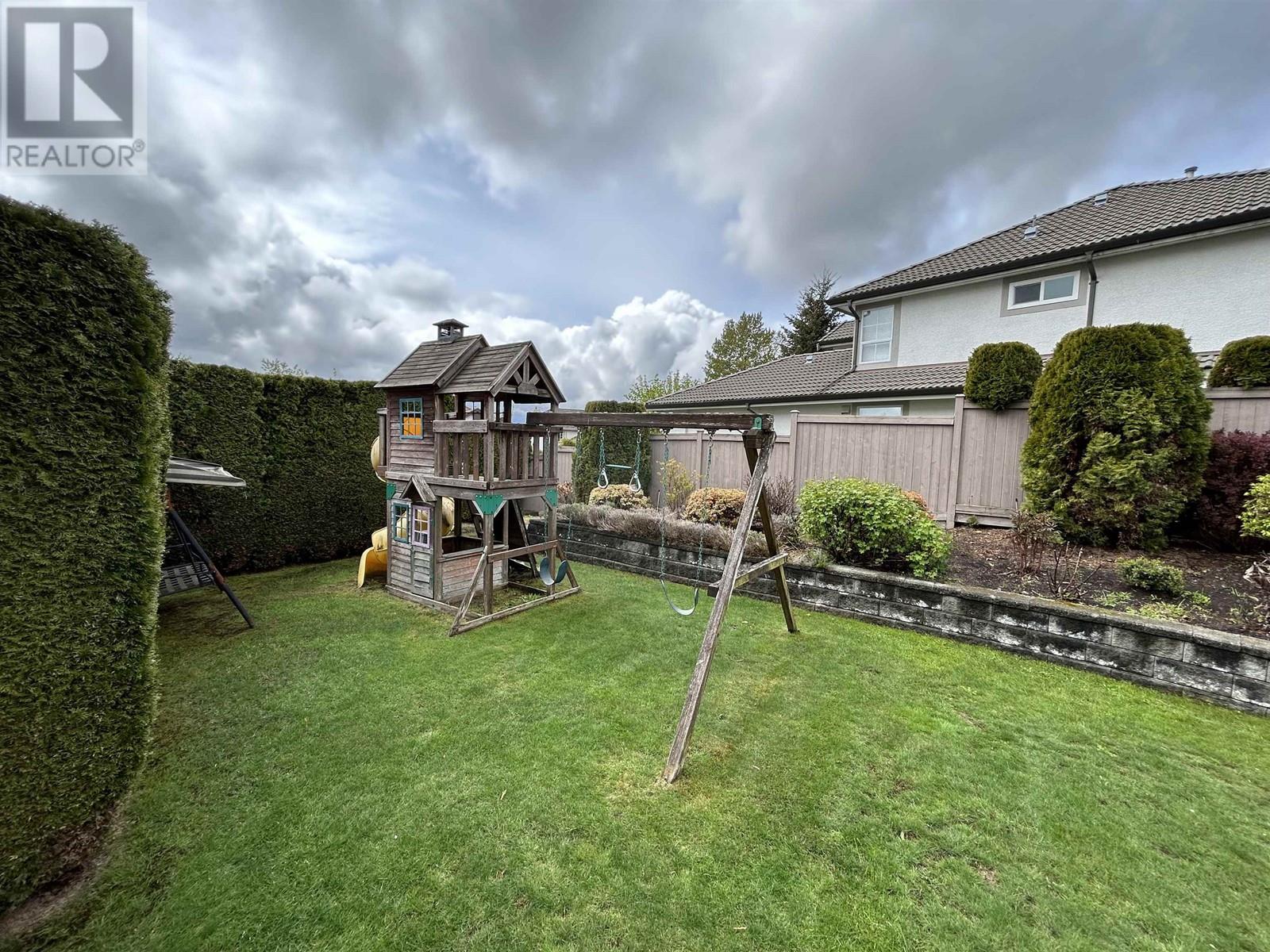 For sale 1600 PARKWAY BOULEVARD, Coquitlam, British Columbia V3E2Y5