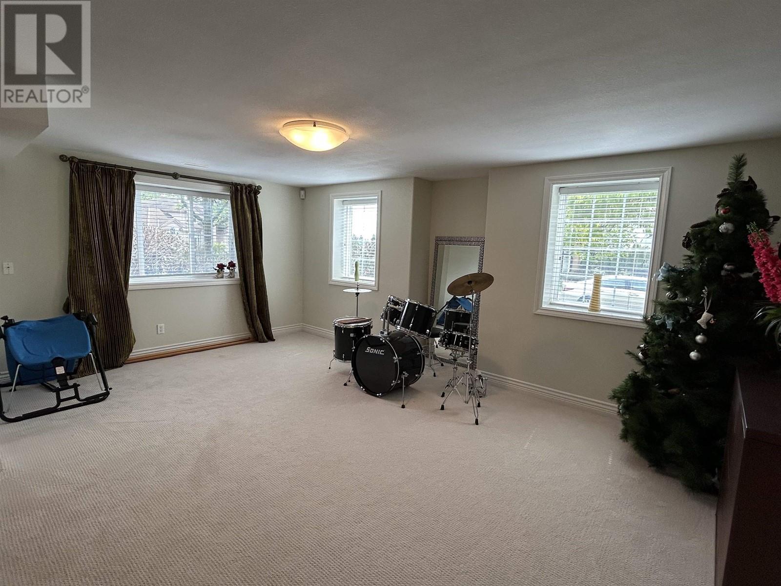 For sale 1600 PARKWAY BOULEVARD, Coquitlam, British Columbia V3E2Y5 R2880224 REALTOR.ca