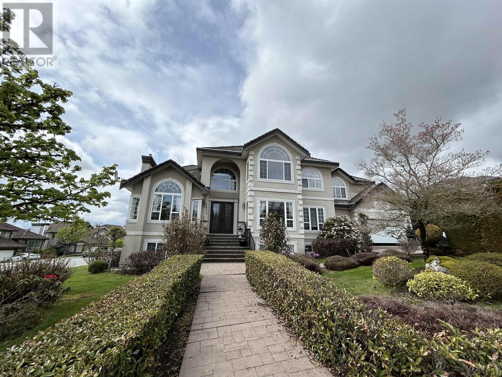 For sale 1600 PARKWAY BOULEVARD, Coquitlam, British Columbia V3E2Y5 R2880224 REALTOR.ca