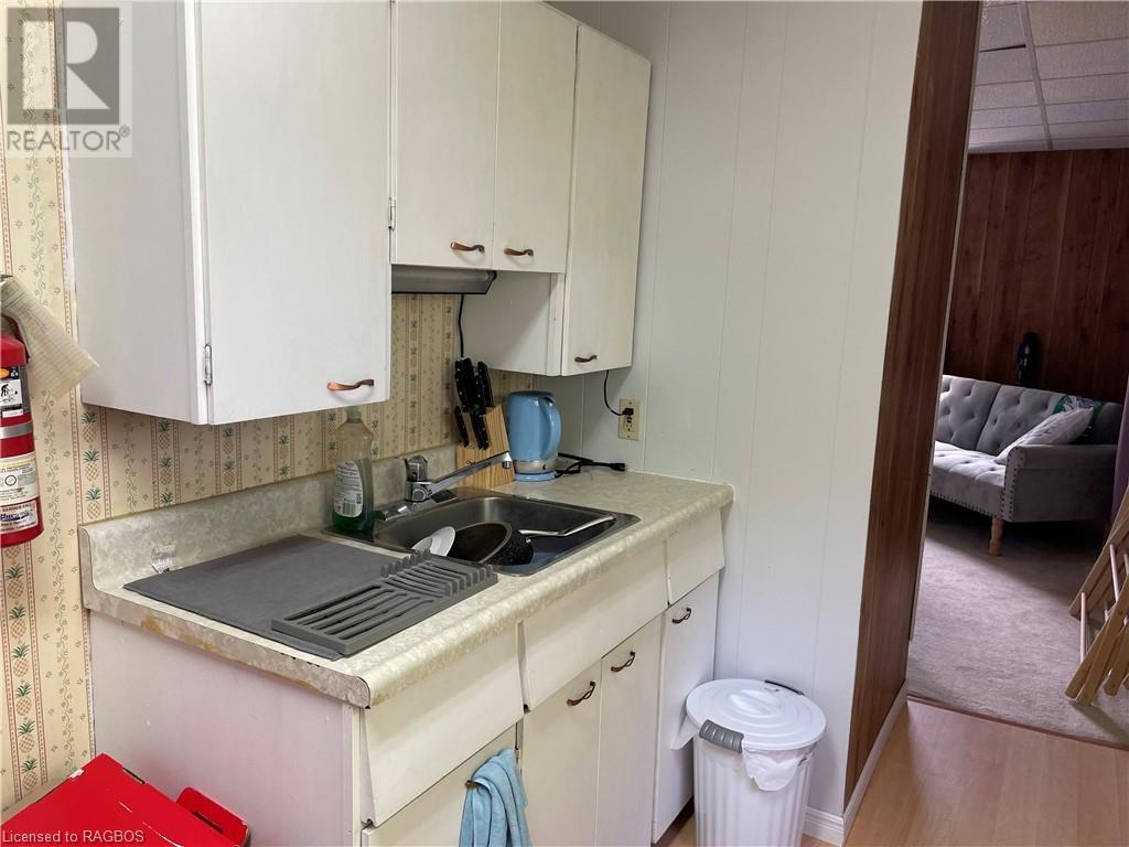 For sale 40 ABSALOM Street E, Mildmay, Ontario N0G2J0 40582897