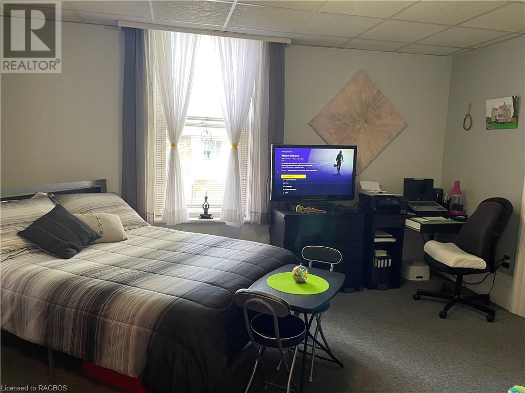 For sale 40 ABSALOM Street E, Mildmay, Ontario N0G2J0 40582897