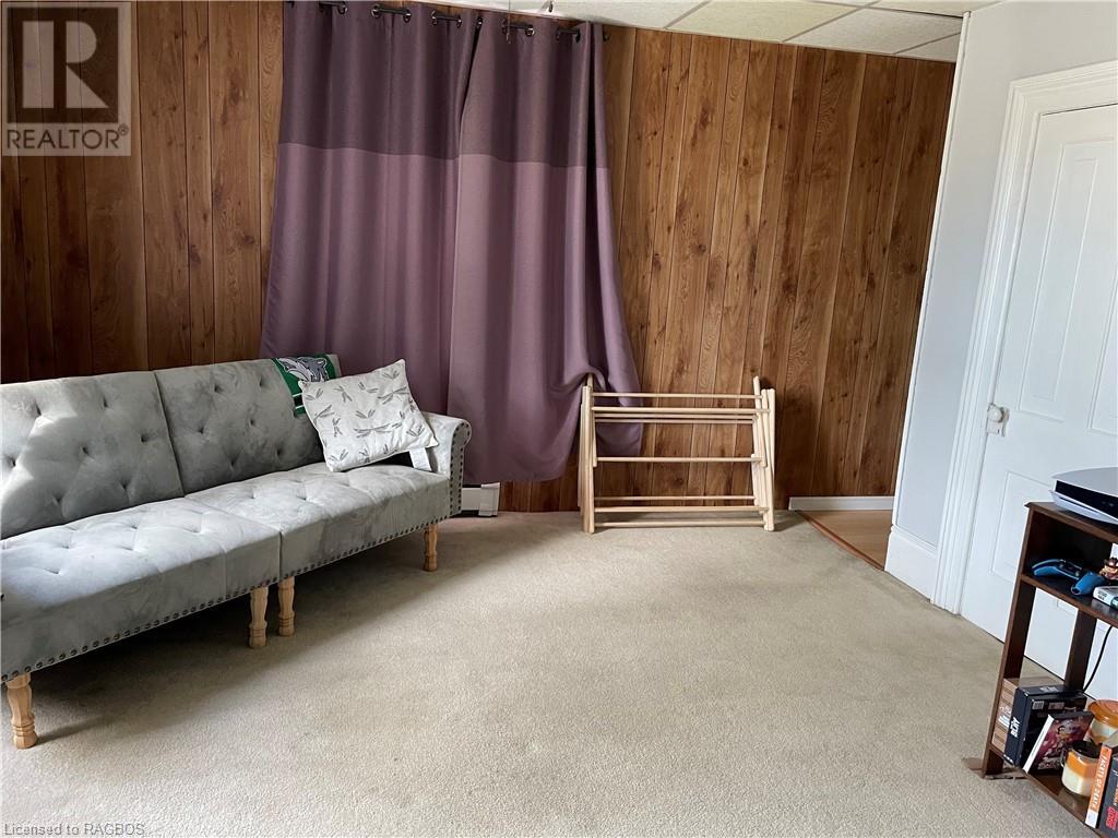 For sale 40 ABSALOM Street E, Mildmay, Ontario N0G2J0 40582897