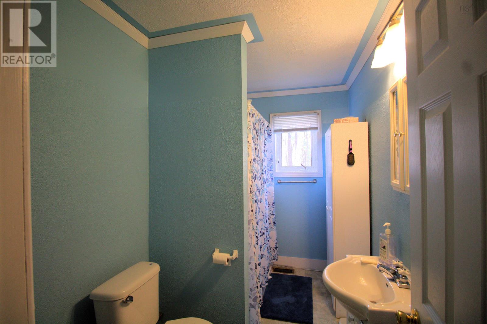 For sale 23 Windsor Junction Road, Windsor Junction, Nova Scotia