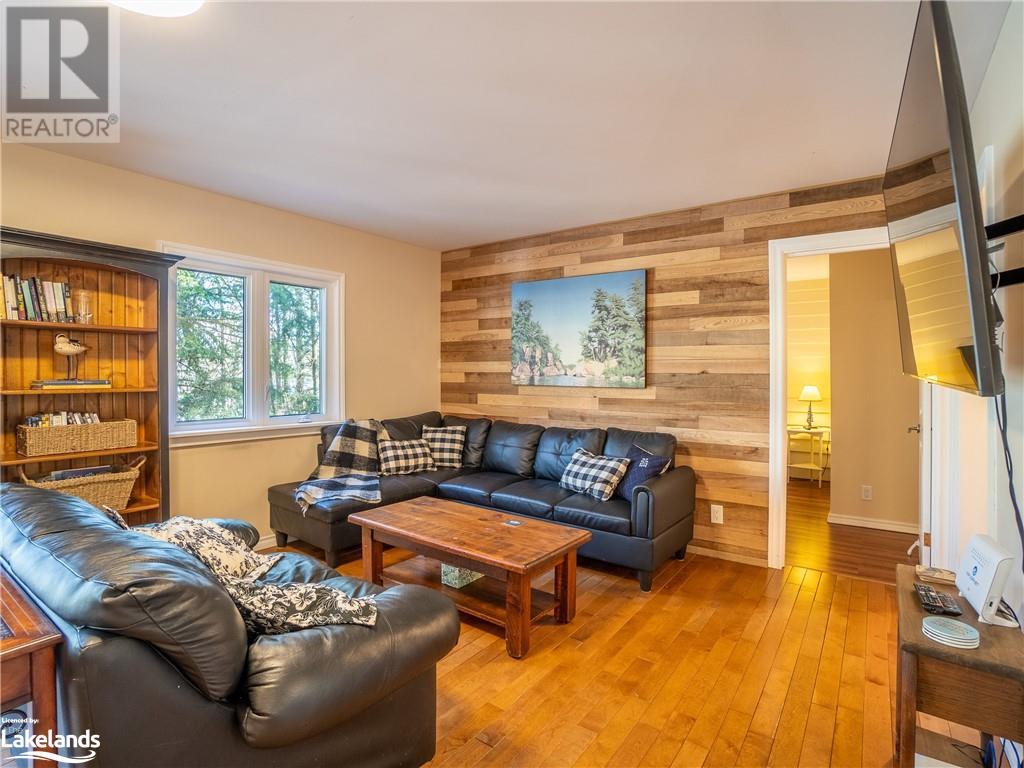 For sale 116 N DEER LAKE Road, Port Sydney, Ontario P0B1L0 40562531