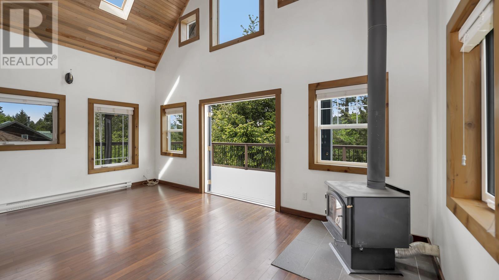 For sale 218 MARINERS WAY, Mayne Island, British Columbia V0N2J2