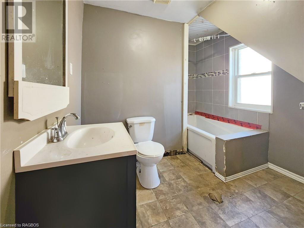 For sale 136239 GREY ROAD 40, Desboro, Ontario N0H1G0 40578597