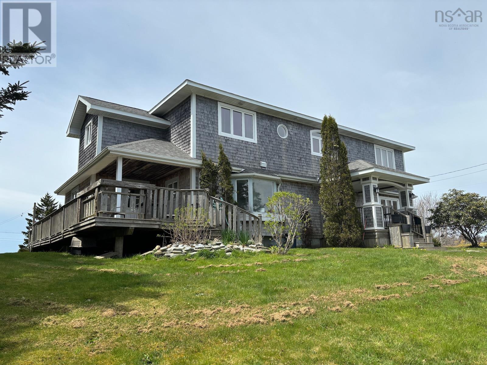 For sale 11 Old Post Road, Darlings Lake, Nova Scotia B5A5A8