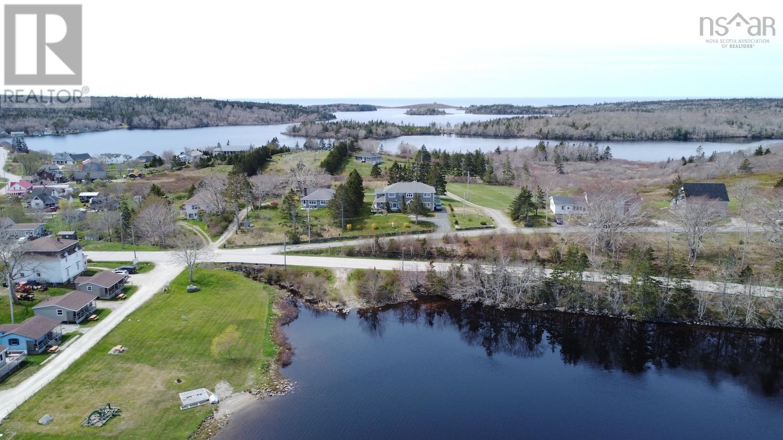 For sale 11 Old Post Road, Darlings Lake, Nova Scotia B5A5A8