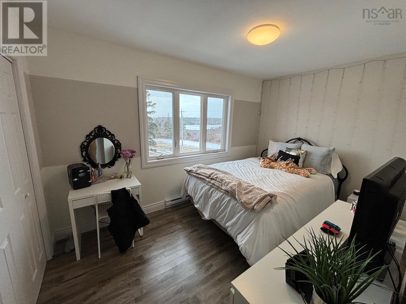 For sale 11 Old Post Road, Darlings Lake, Nova Scotia B5A5A8