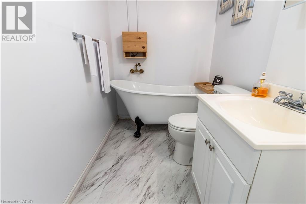 For sale 36810 CREDITON Road, Dashwood, Ontario N9M1N0 40579696