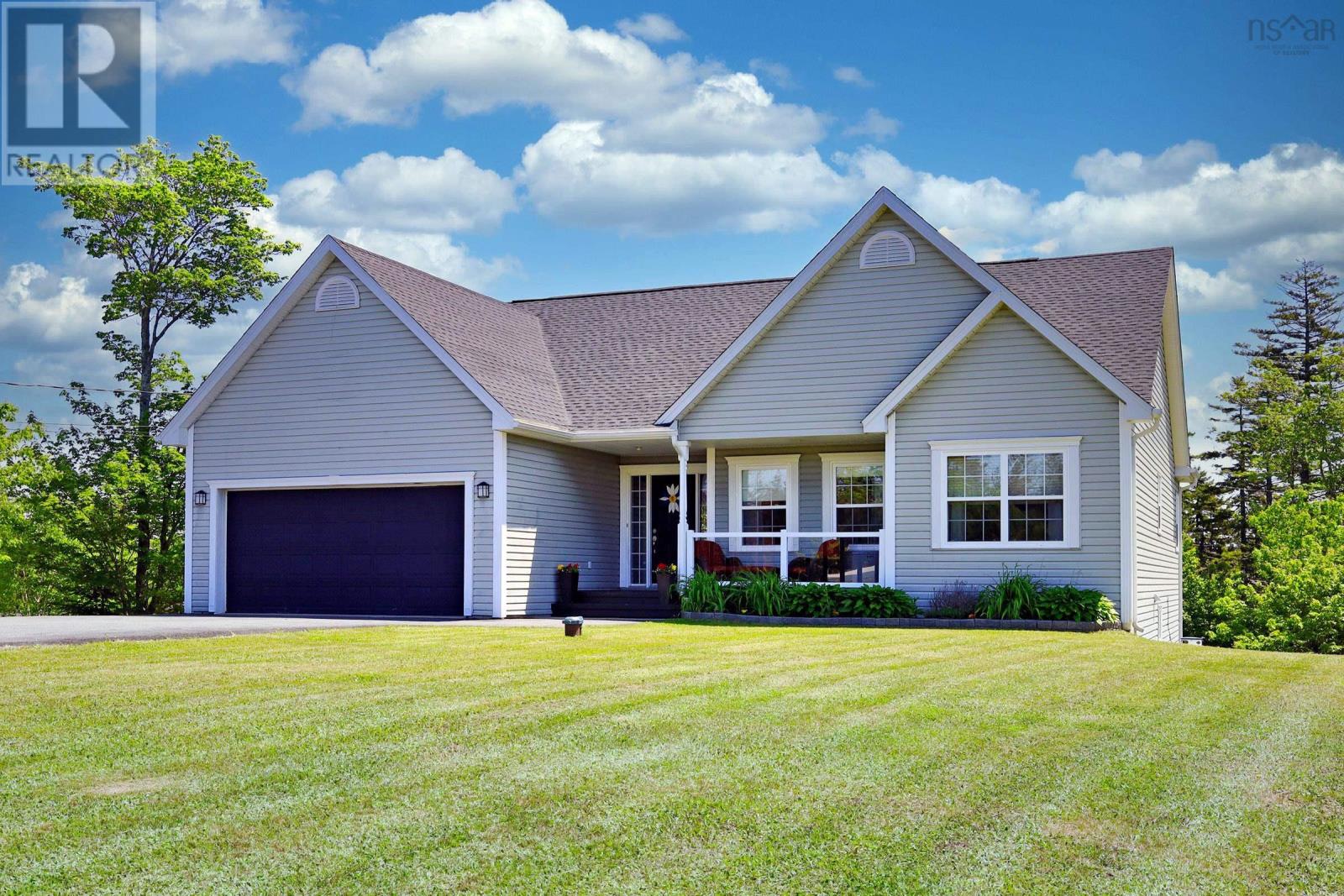 For sale 335 Hemlock Drive, Upper Tantallon, Nova Scotia B3Z0E1 202409970 REALTOR.ca