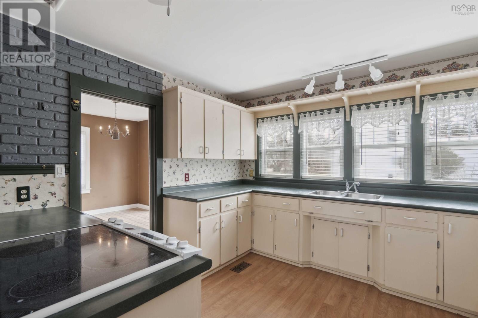 For sale 9499 Highway 10, Nictaux, Nova Scotia B0S1P0 202404083