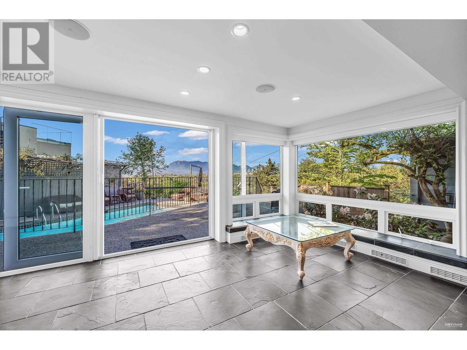 For sale 4492 QUESNEL DRIVE, Vancouver, British Columbia V6L2X6