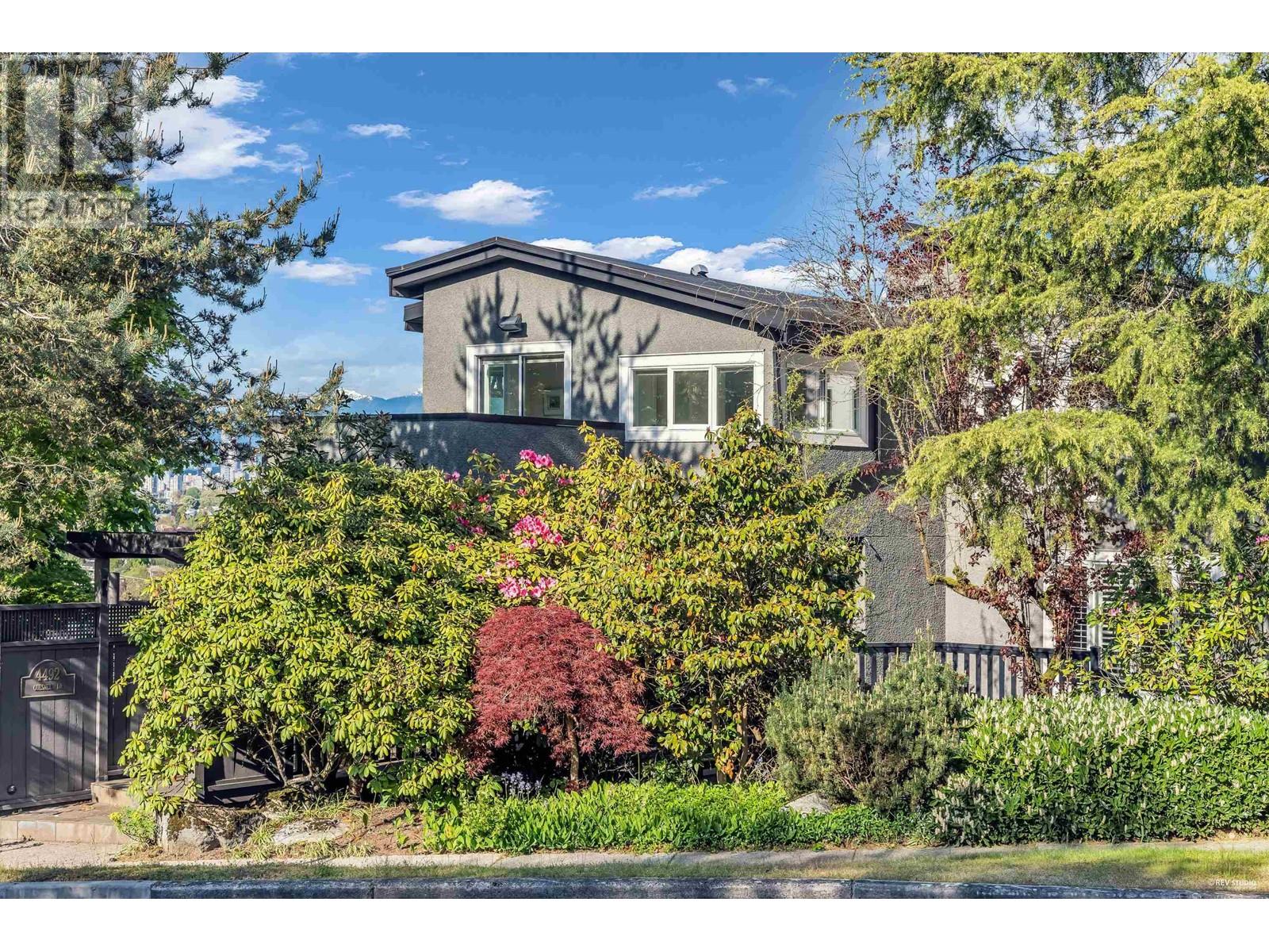 For sale 4492 QUESNEL DRIVE, Vancouver, British Columbia V6L2X6