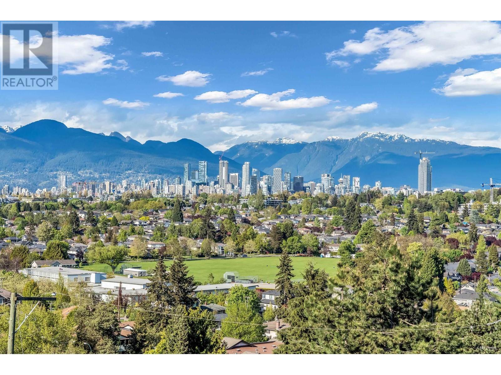 For sale 4492 QUESNEL DRIVE, Vancouver, British Columbia V6L2X6