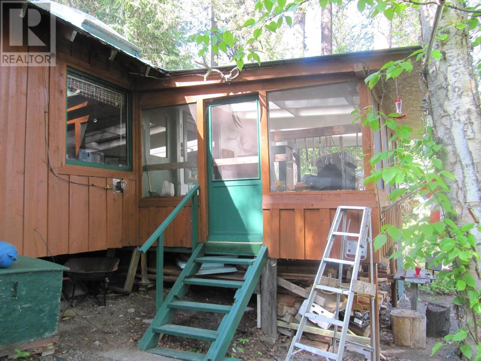 For sale 4376 BIRCH LAKE DUMP RD, Little Fort, British Columbia V0K2E0