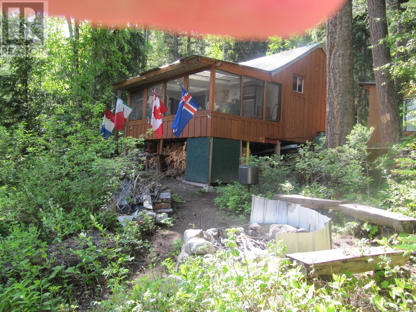 For sale 4376 BIRCH LAKE DUMP RD, Little Fort, British Columbia V0K2E0 178365 REALTOR.ca